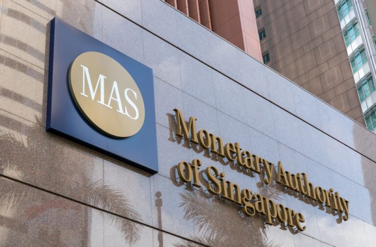 MAS Rejects Licenses for Over 100 Crypto Companies